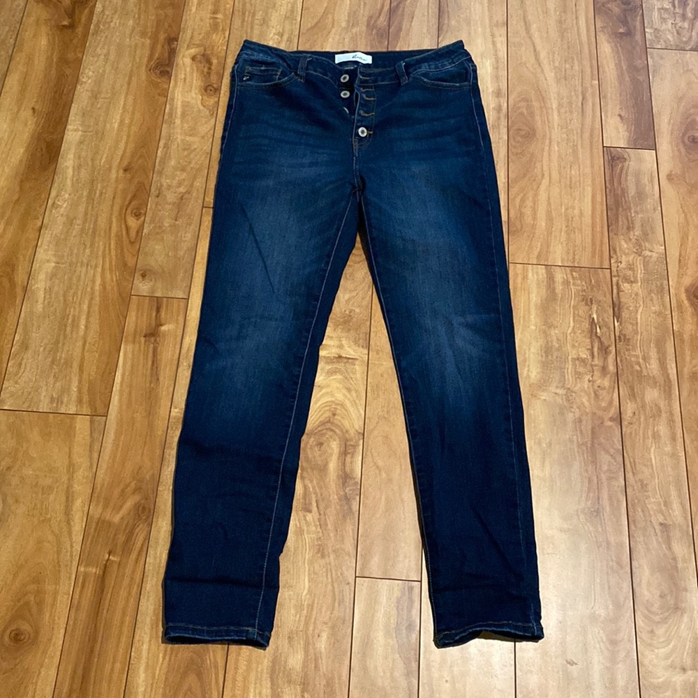 Woman’s KanCan jeans